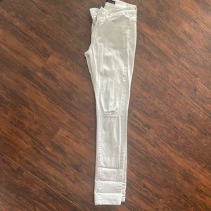 Like new Kancan white jeans
